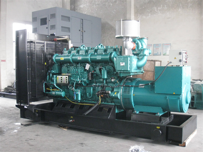茶陵200KW 柴油发电机的油耗是多少?
